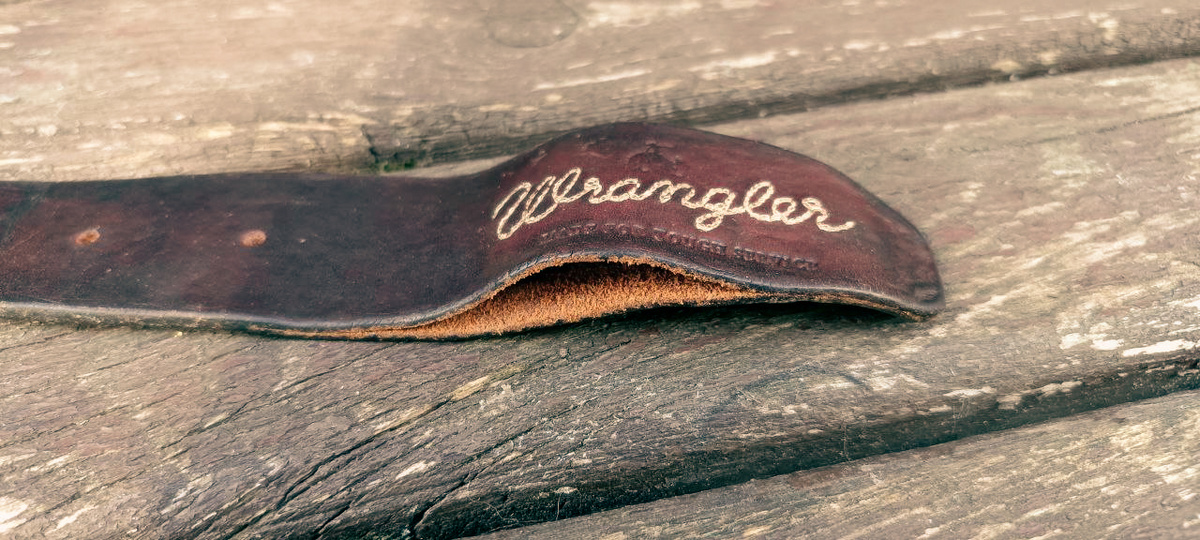 Кожаный ремень перед реставрацией