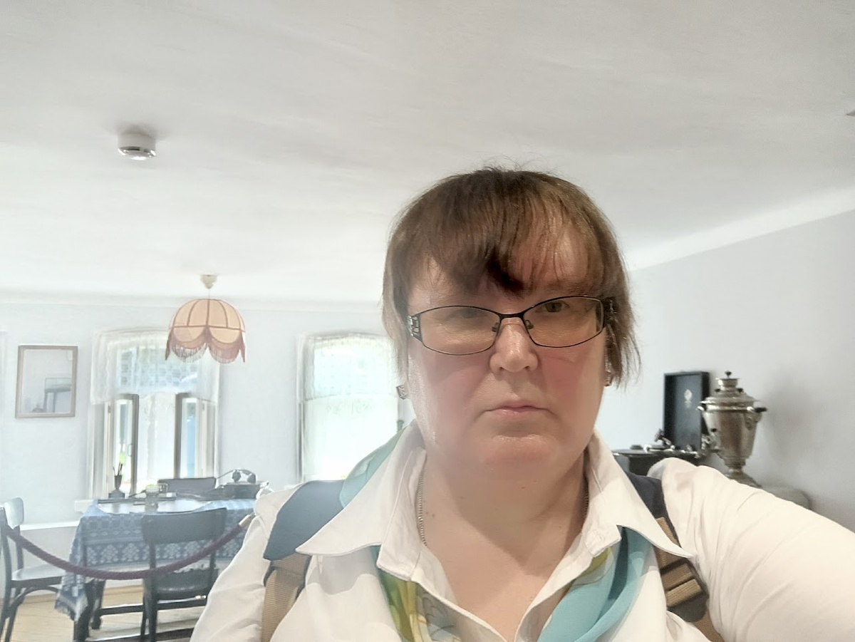 И вот я - здесь, в деревенском домике с такой интересной историей. 