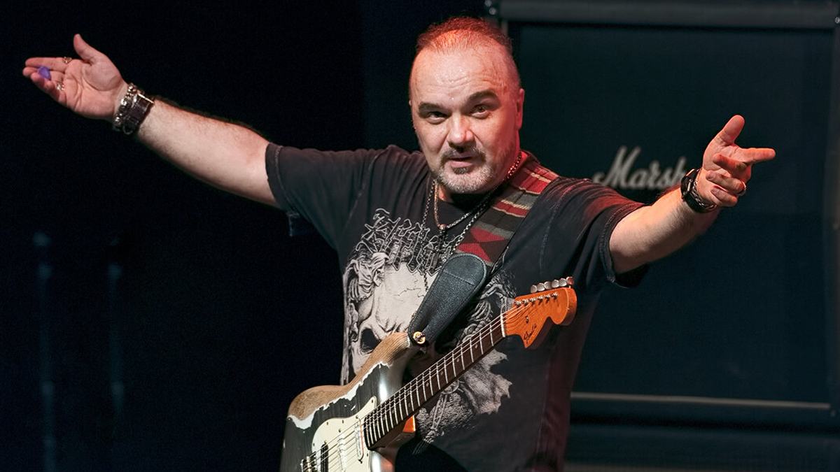 Лидер группы "Чёрный кофе" Дмитрий Варшавский