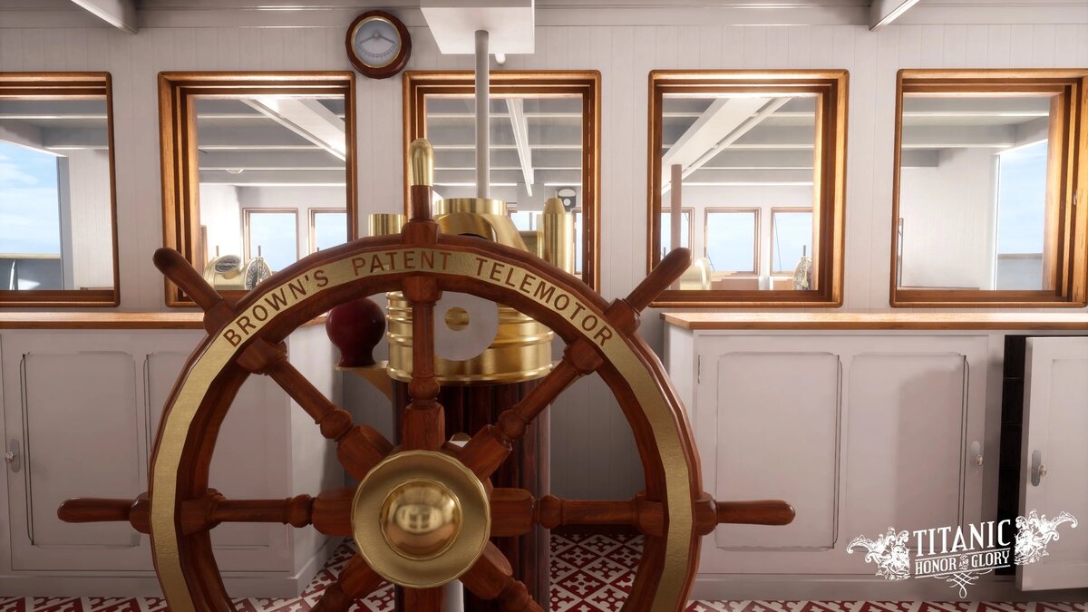 Вид из рулевой рубки на навигационный мостик.