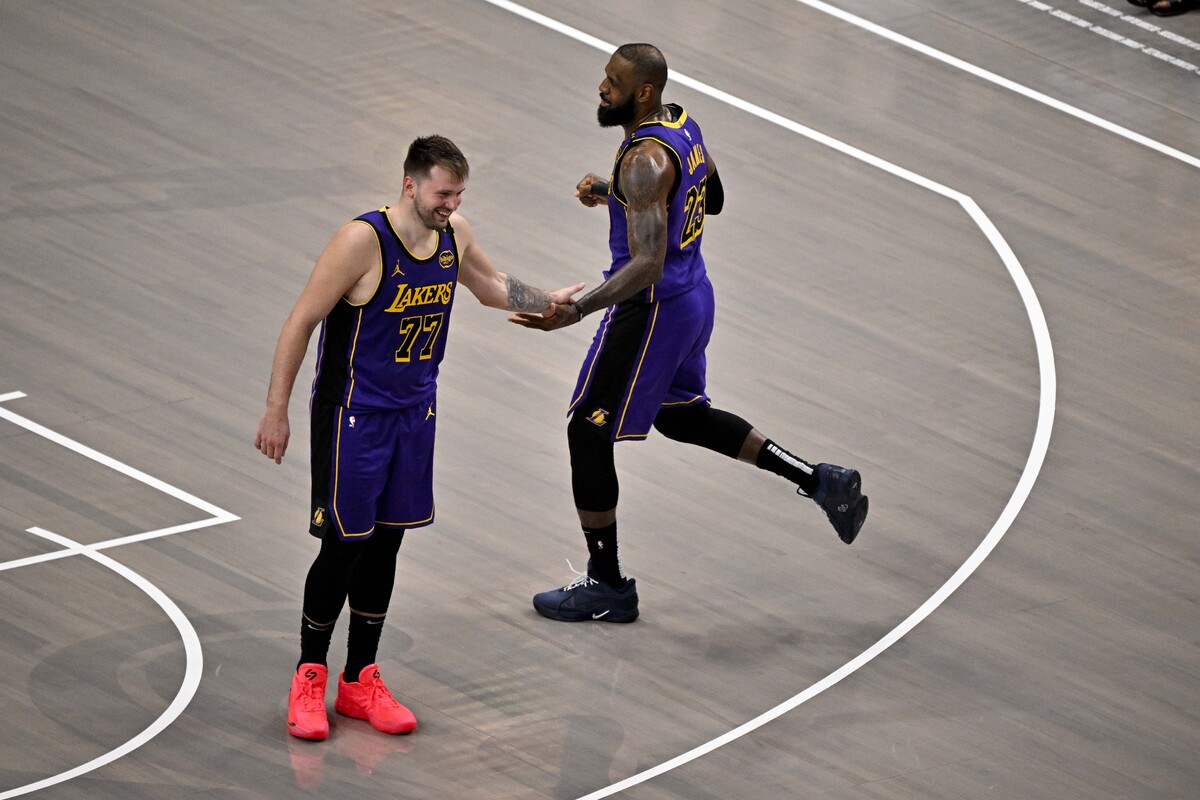 источник: https://www.sportskeeda.com/basketball/la-lakers-injury-report-april-13-latest-lebron-james-luka-doncic-s-status