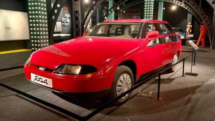 АЗЛК-2143 «Яуза». Источник иллюстрации - Яндекс.Картинки