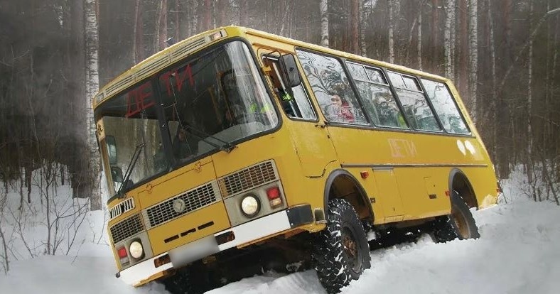 на фото - ПАЗ-3205 - наследник автобуса ПАЗ-672