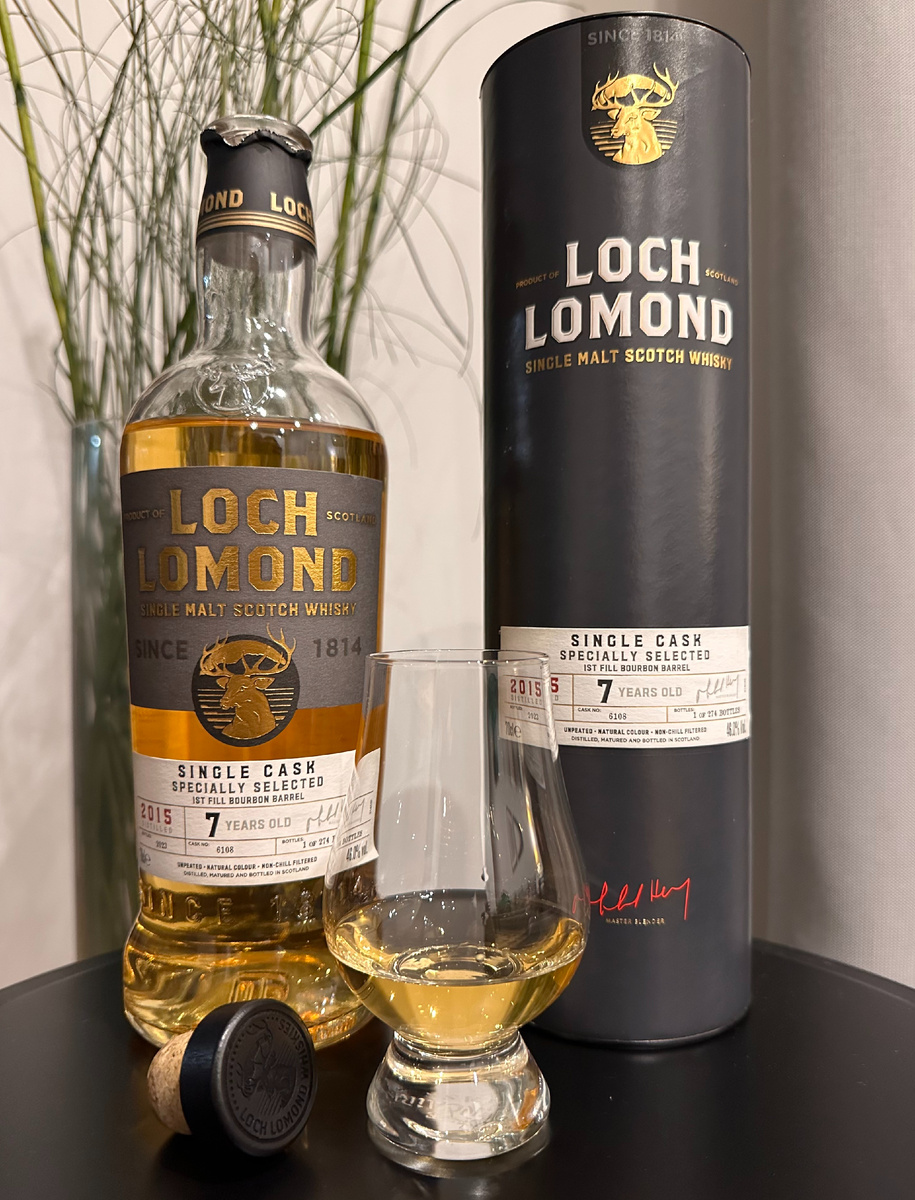 Дизайн этикетки и тубы довольно строгий, но стильный. Везде подпись мастер блендера.