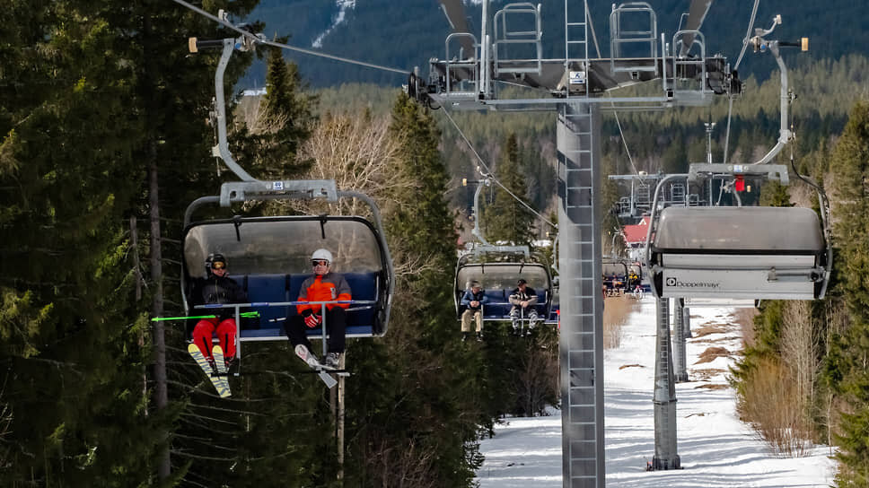 Закрытие зимнего сезона на горнолыжном курорте «Гора Белая» (окрестности Нижнего Тагила).📷Фото: Евгения Яблонская / Коммерсантъ