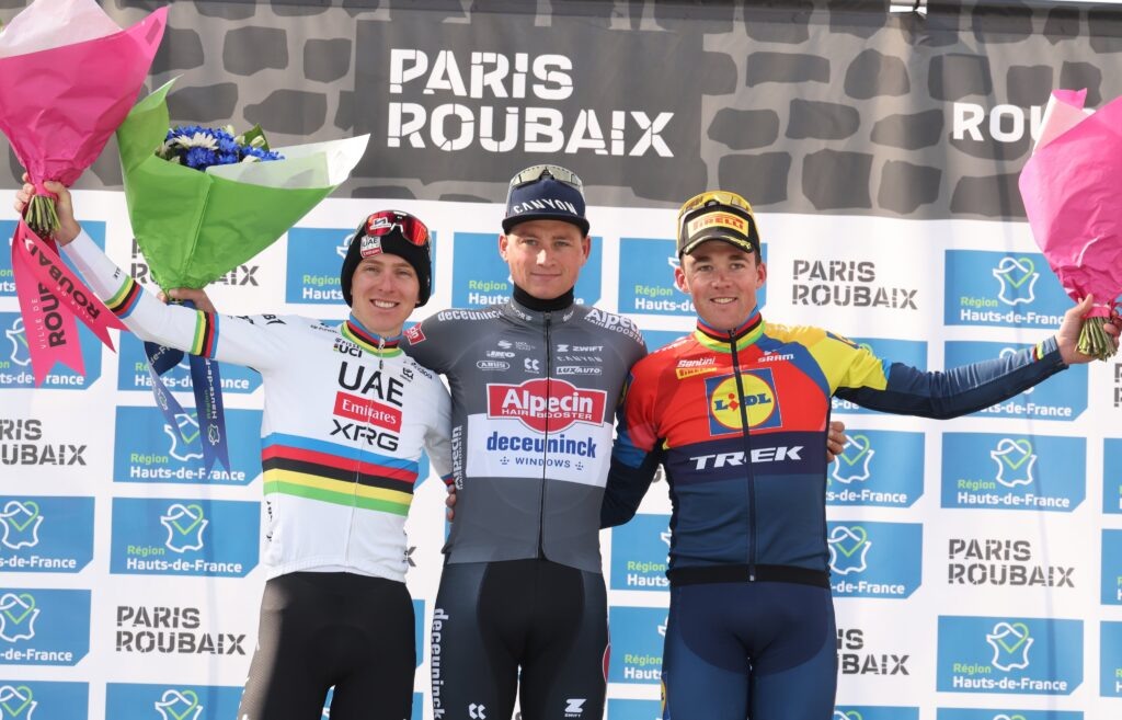    Тадей Погачар, Матье ван дер Пул и Мадс Педерсен