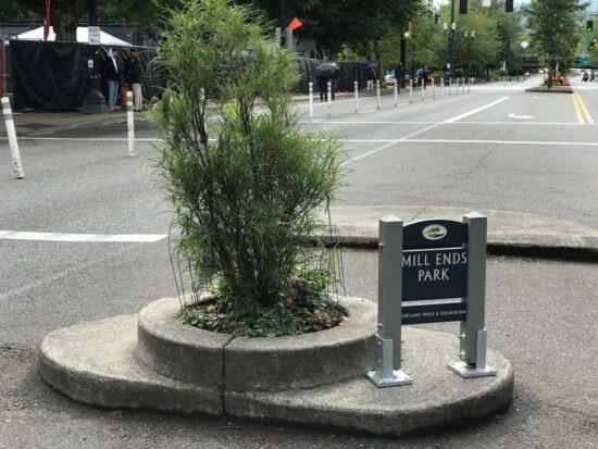 Mill Ends Park. Фото: Яндекс картинки