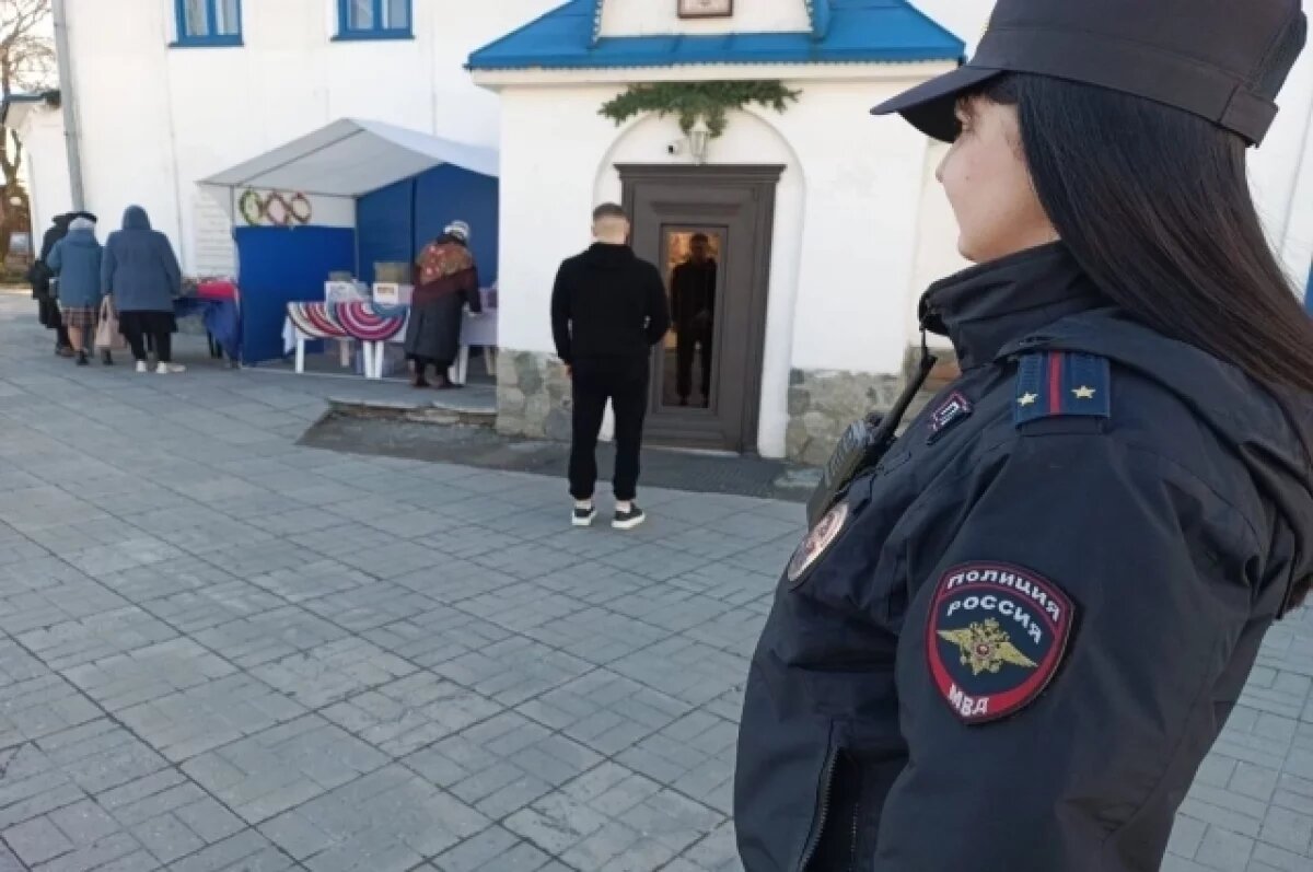    В Вербное воскресенье богослужения посетили более 18 тыс южноуральцев