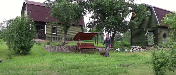Андрей Тамашов, автор канала Деревенский блокнот