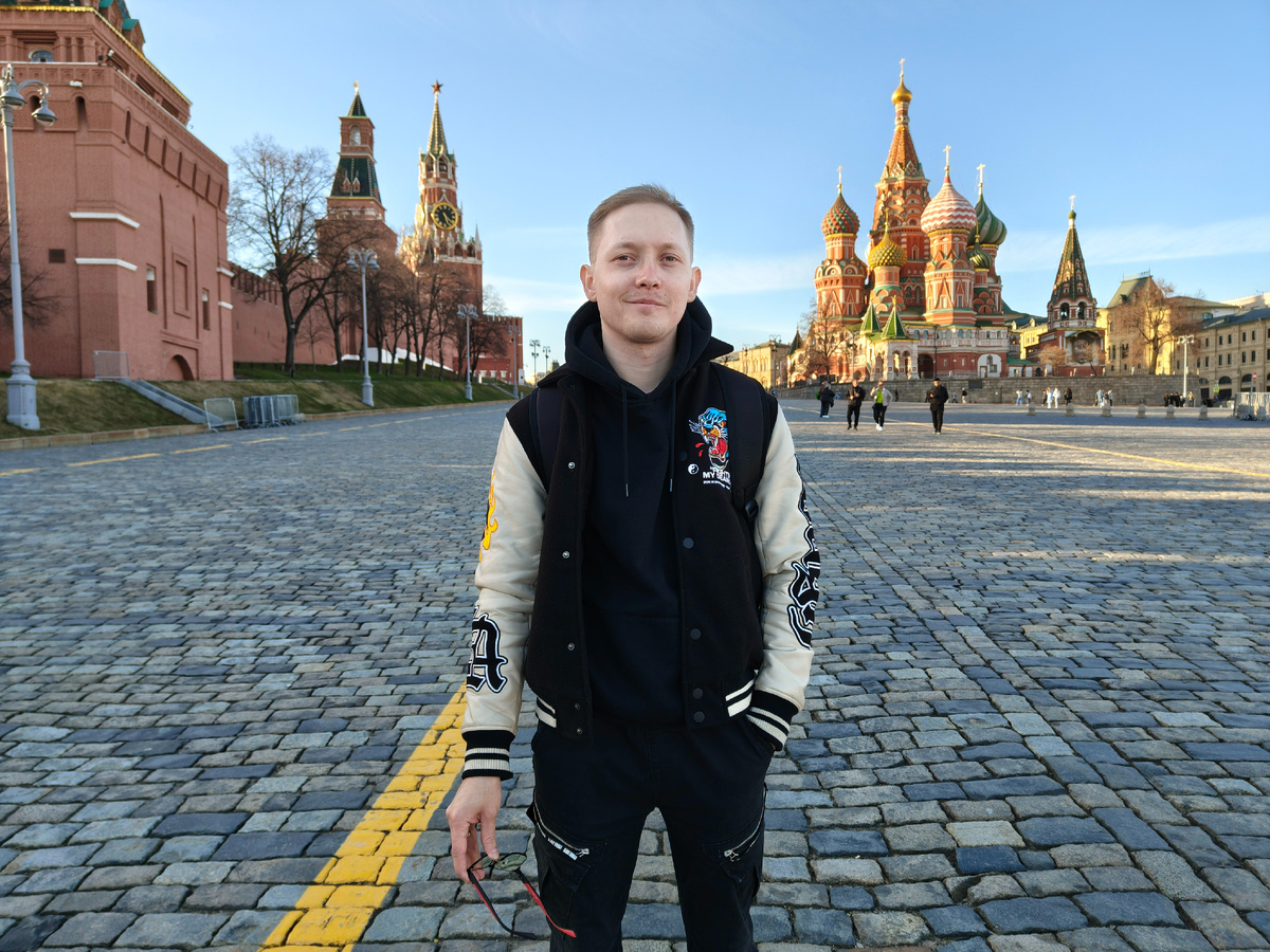 Автор канала. Недавно посетил столицу впервые. Получил море впечатлений и контрастов.