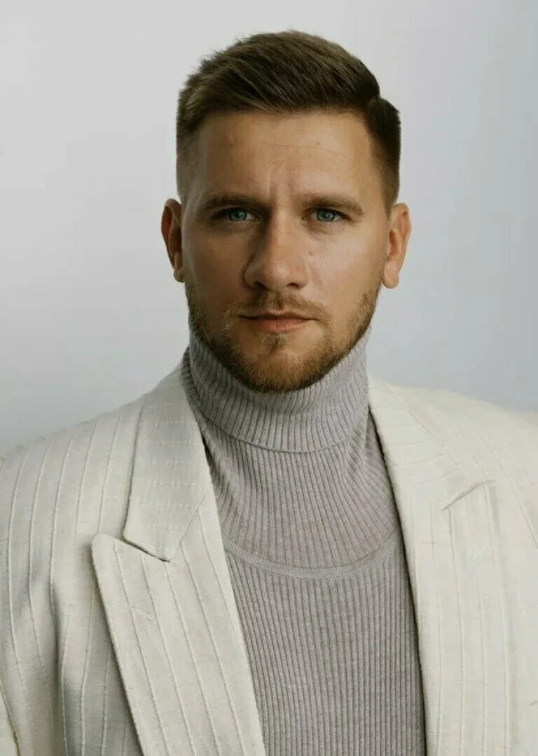 Михаил Кремер