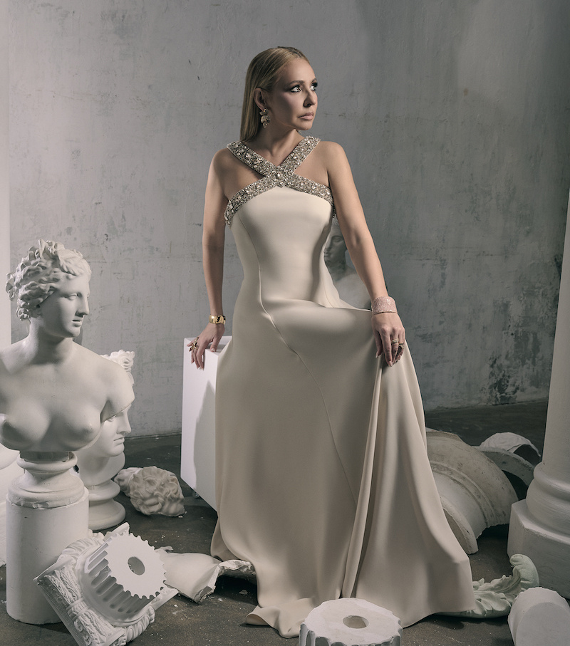 Татьяна Навка в серьгах, кольцах Giardini Segreti, кольце и браслете Sensual Touch, браслете Lakshmi, все Pasquale Bruni