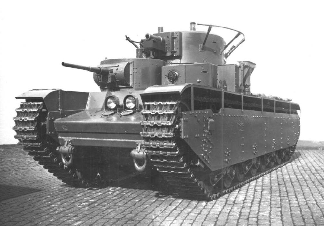 Танк Т-35 собственной персоной. Фотография в свободном доступе.