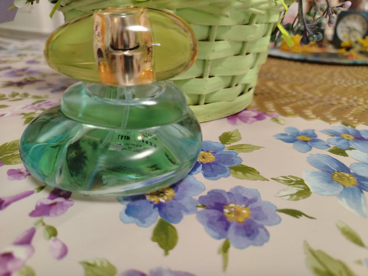 Флакон в виде морского бриза с камушком 