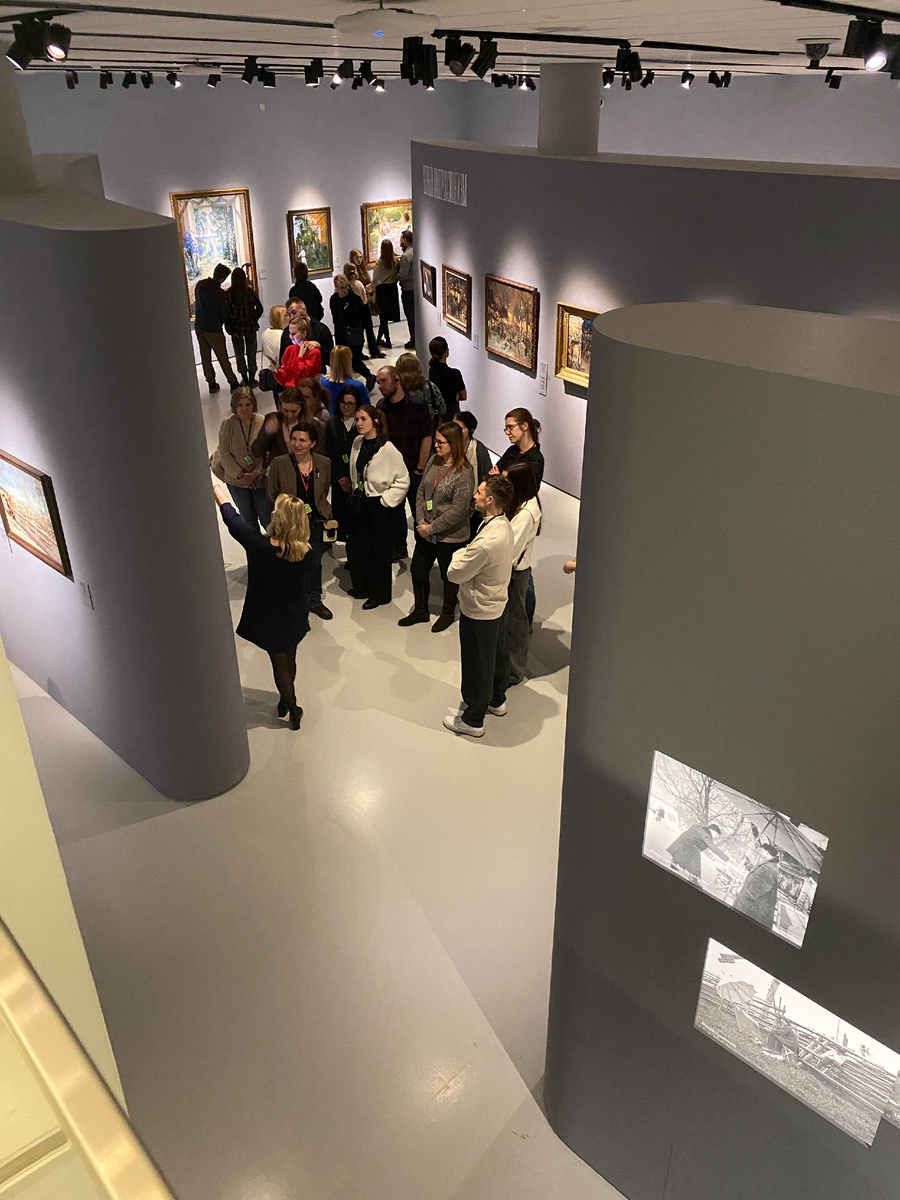 На выставке «Изображая воздух. Русский импрессионизм»