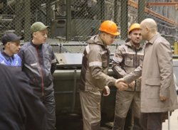     Жога все также большое внимание уделяет личному общению пресс-служба полпредства УрФО