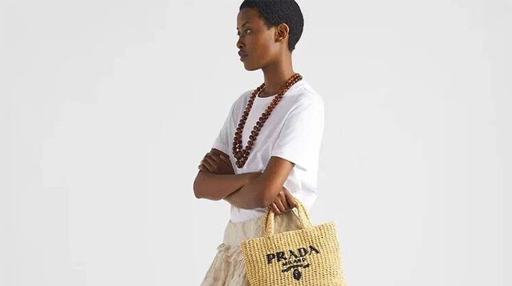     Добавить Versace — и будет двойная роскошь