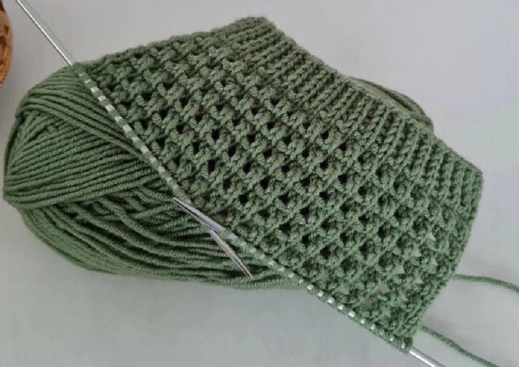 Отлично подойдёт для кардиганов, джемпера, жилета. 