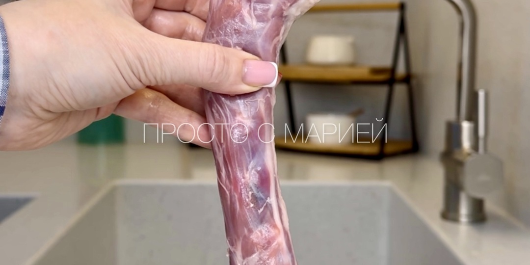 Вот хоть в блокнот записывай, чтобы не потерять этот рецепт («мясные» шейки в духовке)