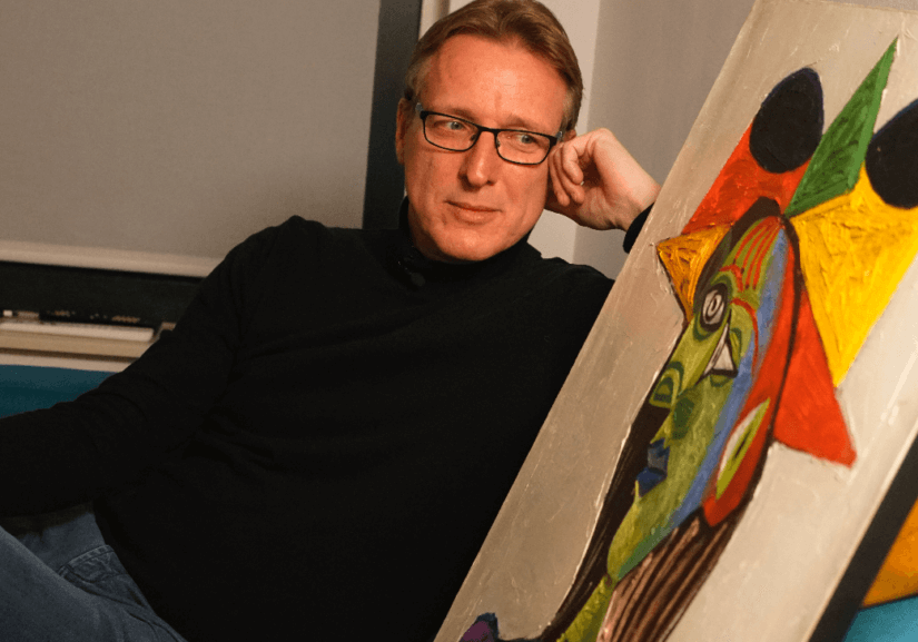 Артур Бранд с найденной картиной Пабло Пикассо