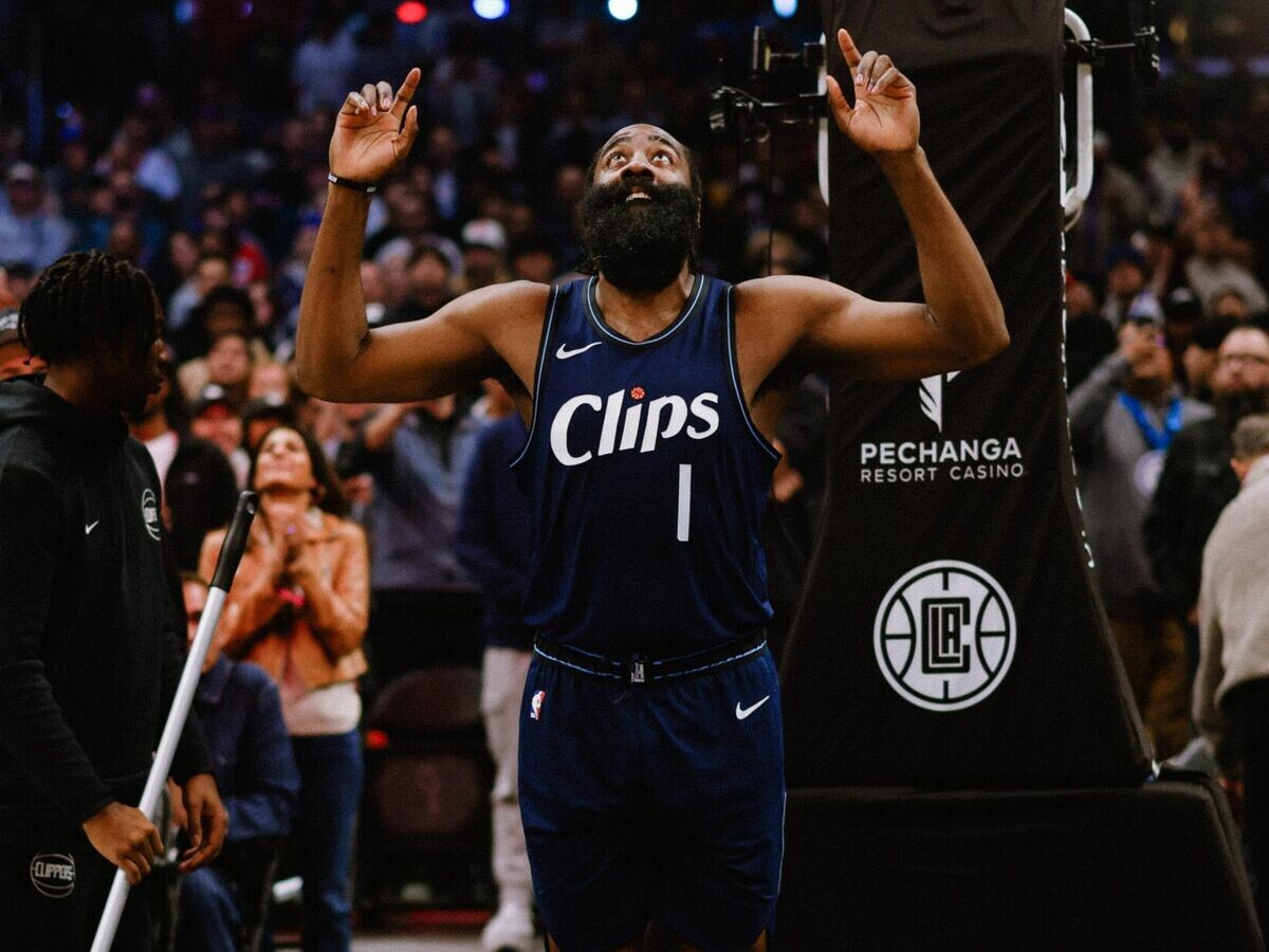    Джеймс Харден© Фото : Пресс-служба "Клипперс"