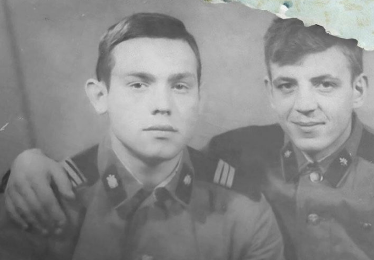 Виктор Сухоруков в армии