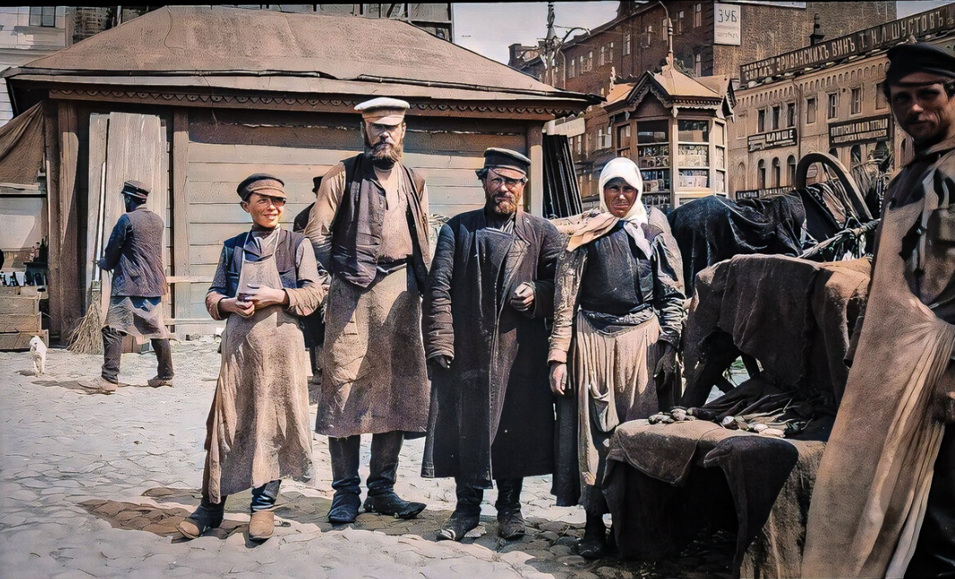 В отличие от большинства современных им людей, гуляющие люди не были связаны никакими государственными обязанностями. 