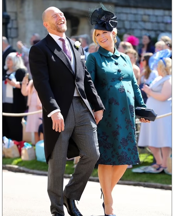 Профессиональный игрок в регби дебютировал со своим новым носом на свадьбе принца Гарри и Меган Маркл в мае 2018 года