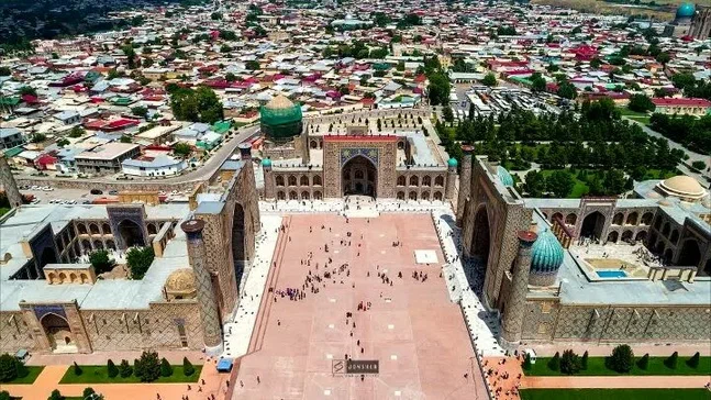  Самарканд. Город в Узбекистане.