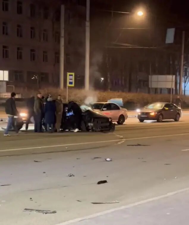    Фото: скрин видео из Telegram-канала «Мегаполис | ДТП и ЧП | Санкт-Петербург | Питер»