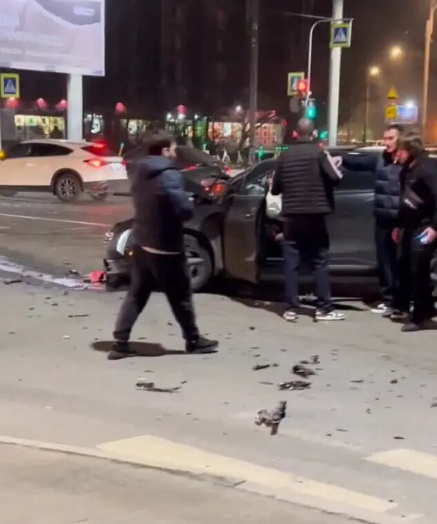    Фото: скрин видео из Telegram-канала «Мегаполис | ДТП и ЧП | Санкт-Петербург | Питер»