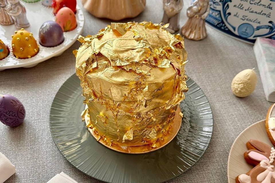 Сусальное золото страшно полезно для... тщеславия