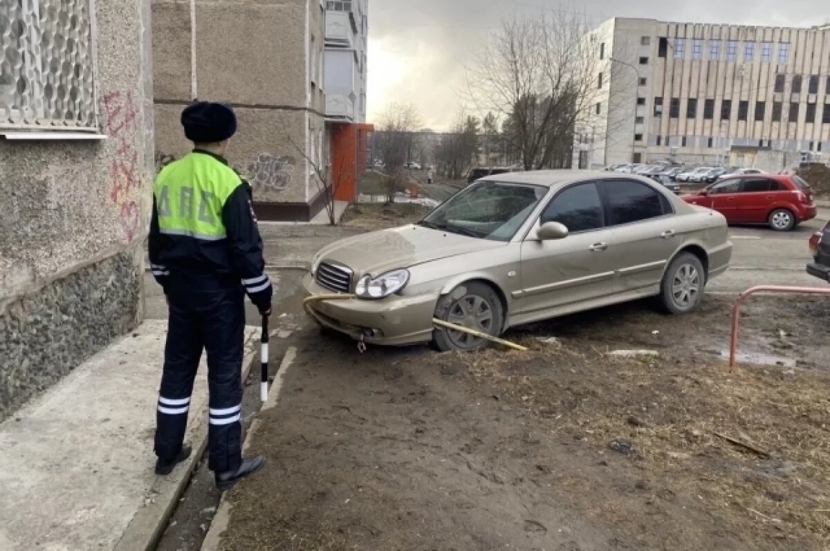    17-летняя девушка на чужой иномарке сбила женщину в Нижнем Тагиле