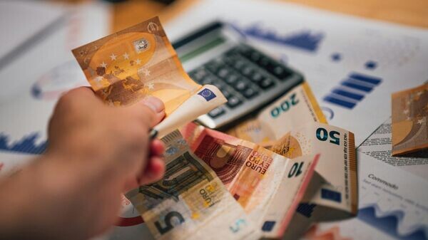    CC0 / Jakub Żerdzicki /