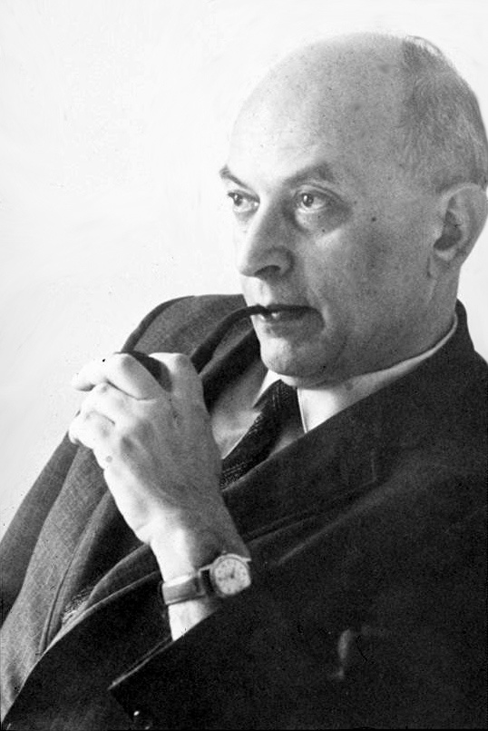 Соломон Аш https://upload.wikimedia.org/wikipedia/ru/b/b0/Аш%2C_Соломон.jpeg