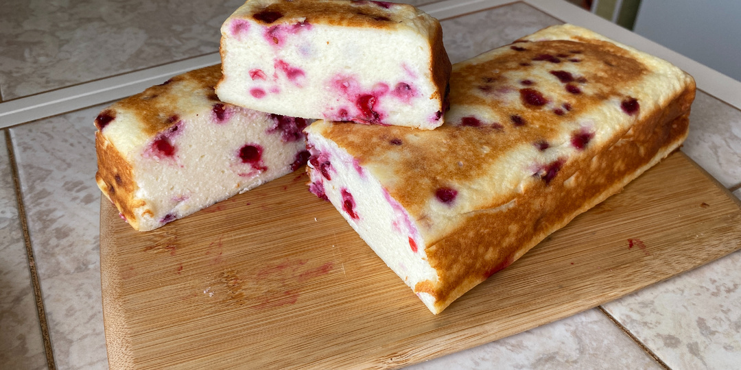 Лучшая творожная запеканка, которую я ела. Очень простой рецепт творожной запеканки.