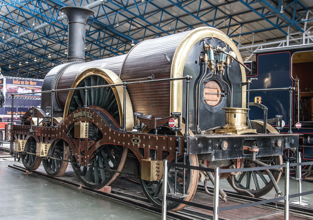 Картинки Яндекса. Ширококолейный локомотив GWR «Железный Герцог». Огромное ведущее колесо позволяло развивать скорость до 126 км/ч. 
