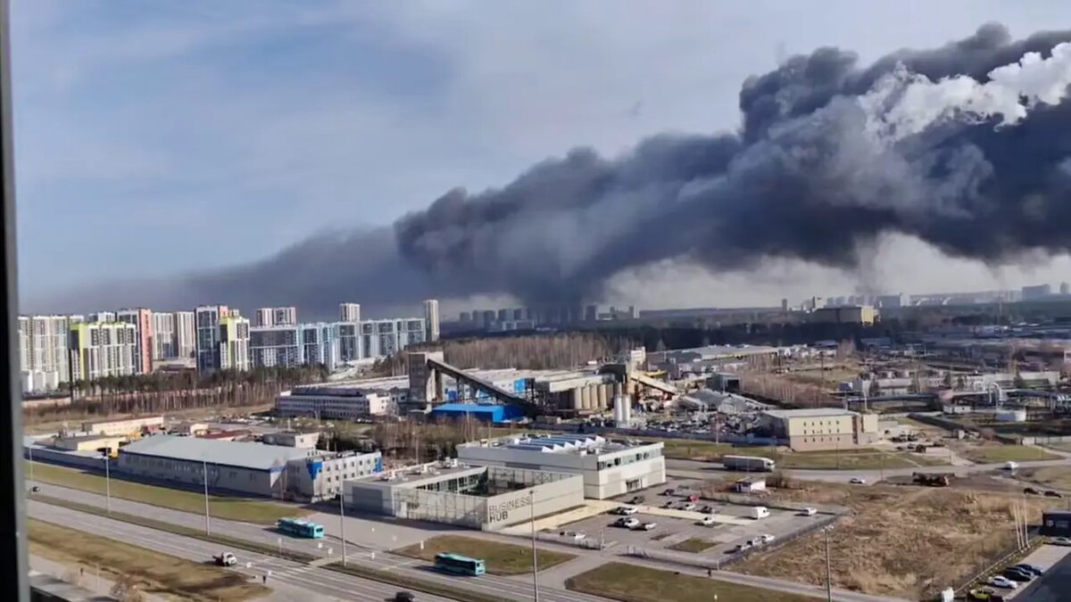    Фото: скрин видео из Telegram-канала «Мегаполис | ДТП и ЧП | Санкт-Петербург | Питер»