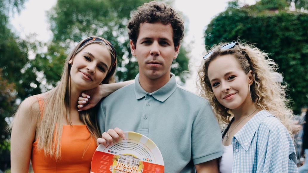 Листайте вправо, чтобы увидеть больше изображений