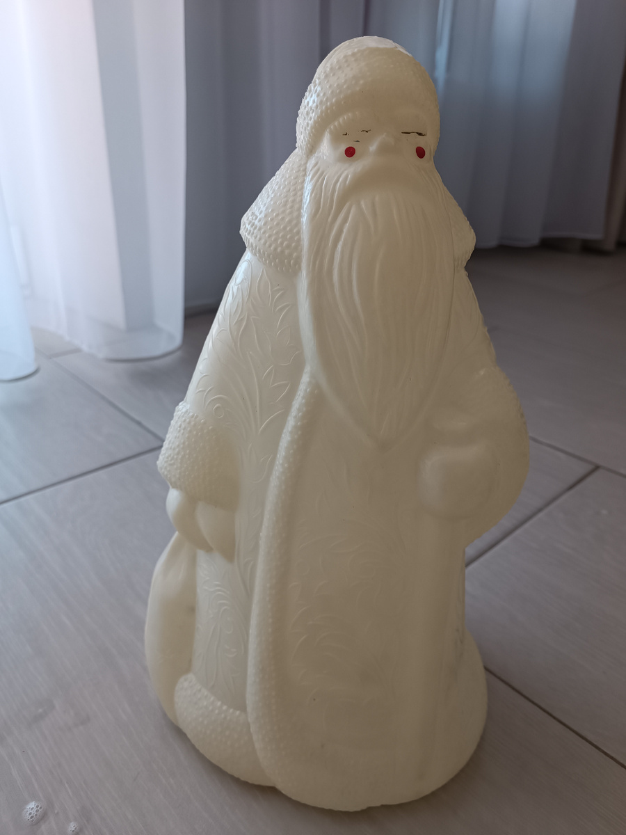 Только щëки горят румянцем, всё остальное стерлось🤷‍♀️