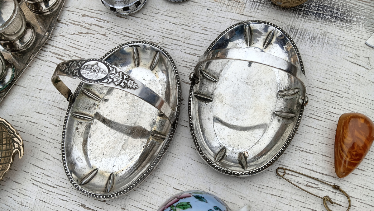 Ассортимет тульской блошки. Апрель. Фото автора