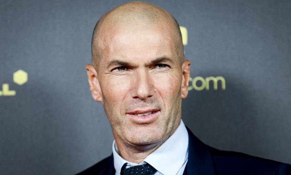    Экс-футболист сборной Франции Зидан зажжет олимпийский котел в Марселе. Фото: Global Look Press