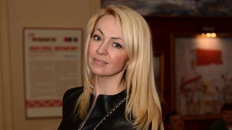     Яна Рудковская google.ru