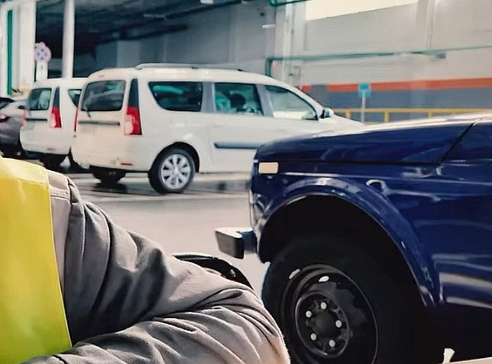 Кадр из видео АвтоВАЗа. Avtograd  📷
