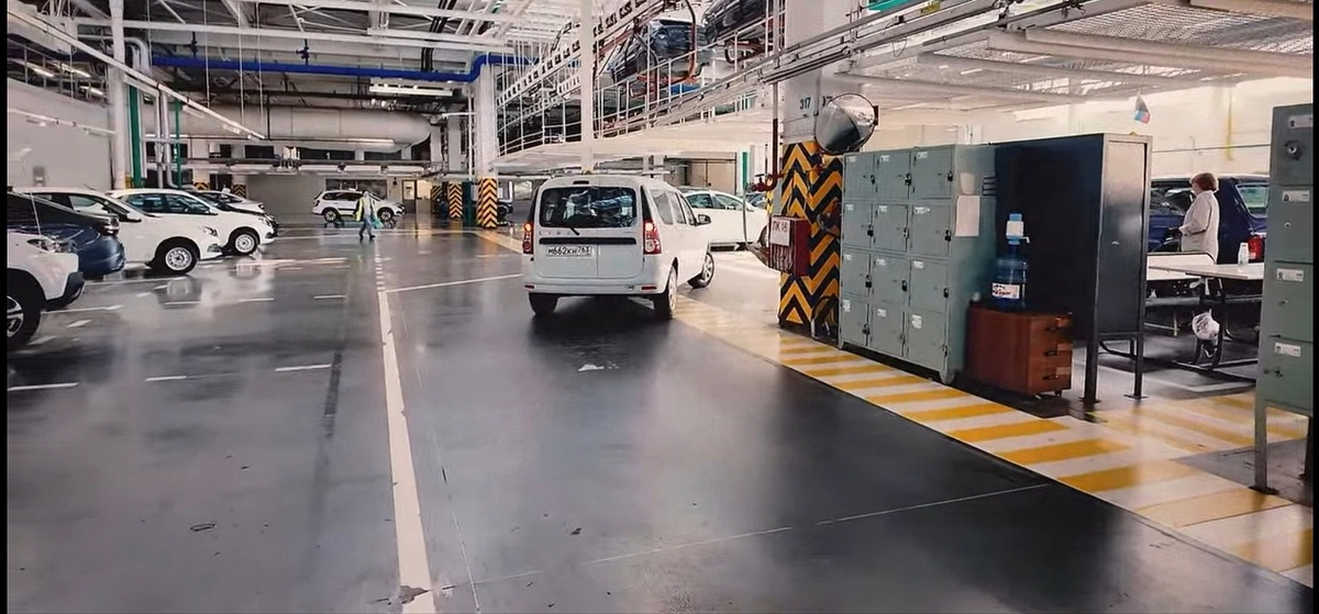 Кадр из видео АвтоВАЗа. Avtograd  📷
