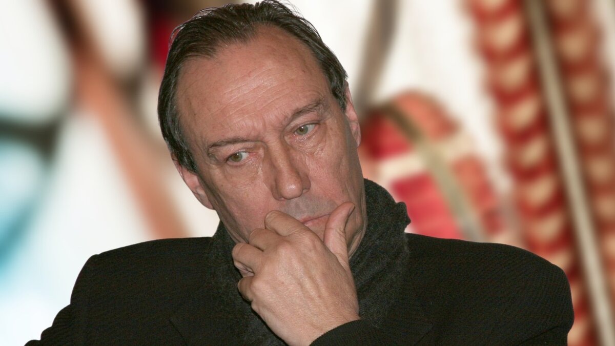 Олег Янковский