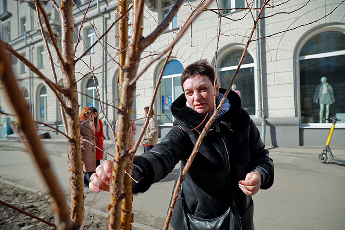 По словам Светланы Гижицкой, с наступлением теплых температур проведена ревизия всех насаждений. Фото предоставлено пресс-центром мэрии города Новосибирска