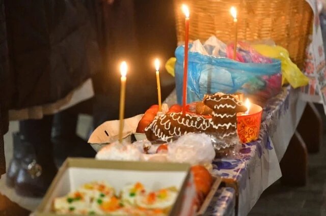    Где и когда в Омске можно освятить куличи и яйца на Пасху-2025?