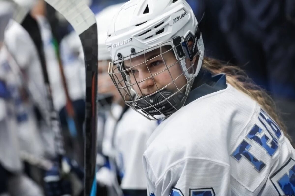    Псковская спортсменка стала серебряным призёром Женской хоккейной лиги