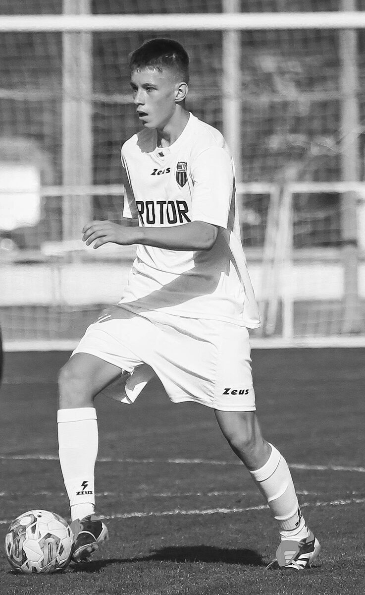    Максим Семенов внезапно скончалсяСоцсети